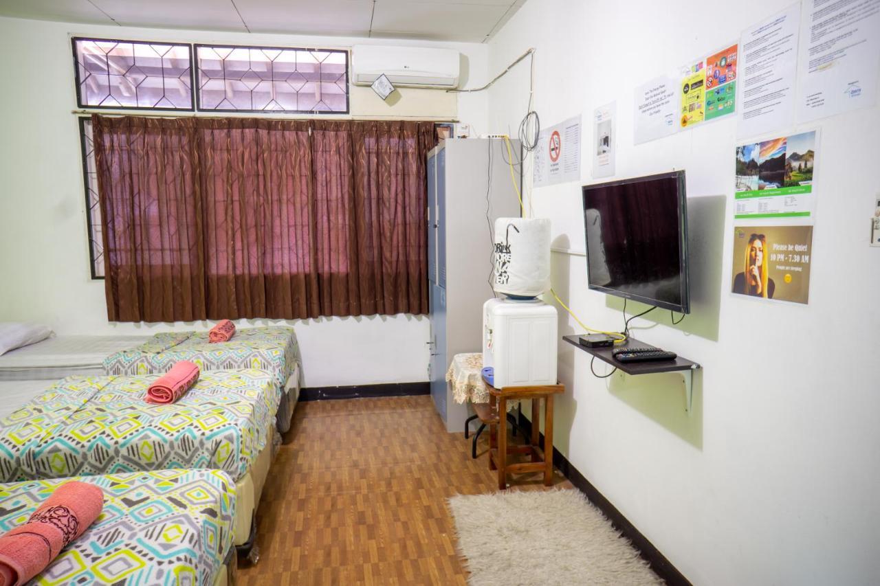 Hostel Zenrra Backpacker Bandung Exterior foto